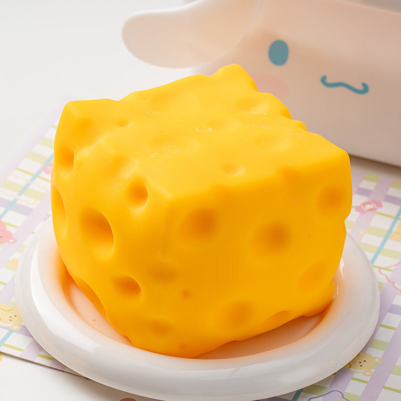 Hot Fruit Stress Ball Crunchy  - Party Games Spy recension och pris
