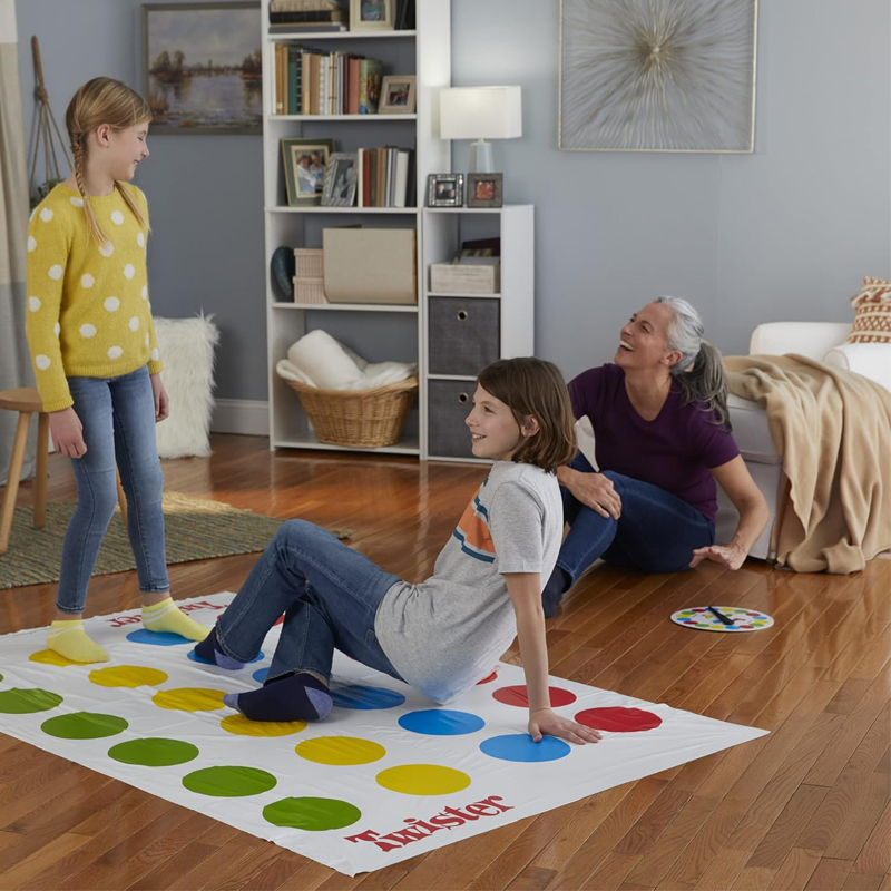 Hasbro Classic Twist Party Boa - Party Games Indoor For 6 12 Year Olds recension och pris