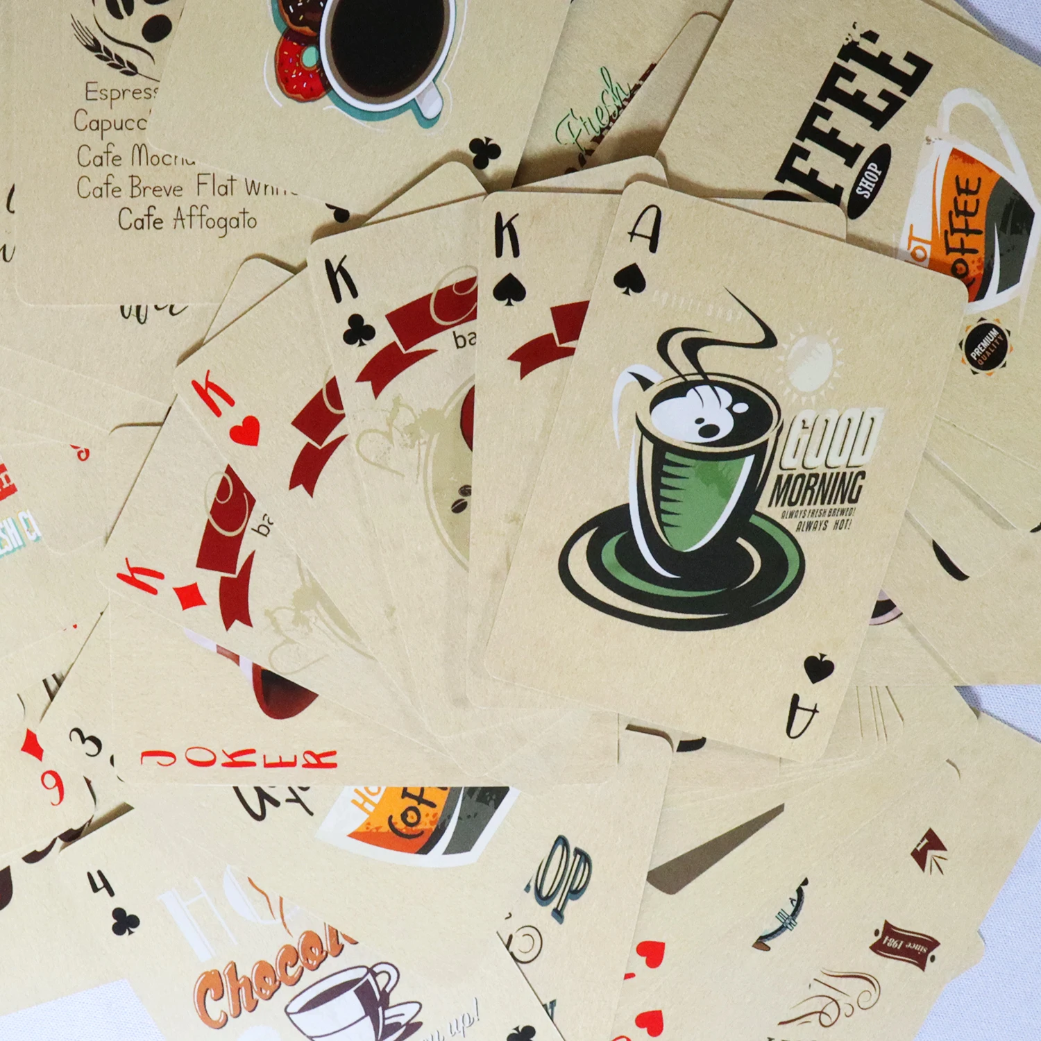 Coffee Paper Playing Cards Vin - Book Party Games recension och pris